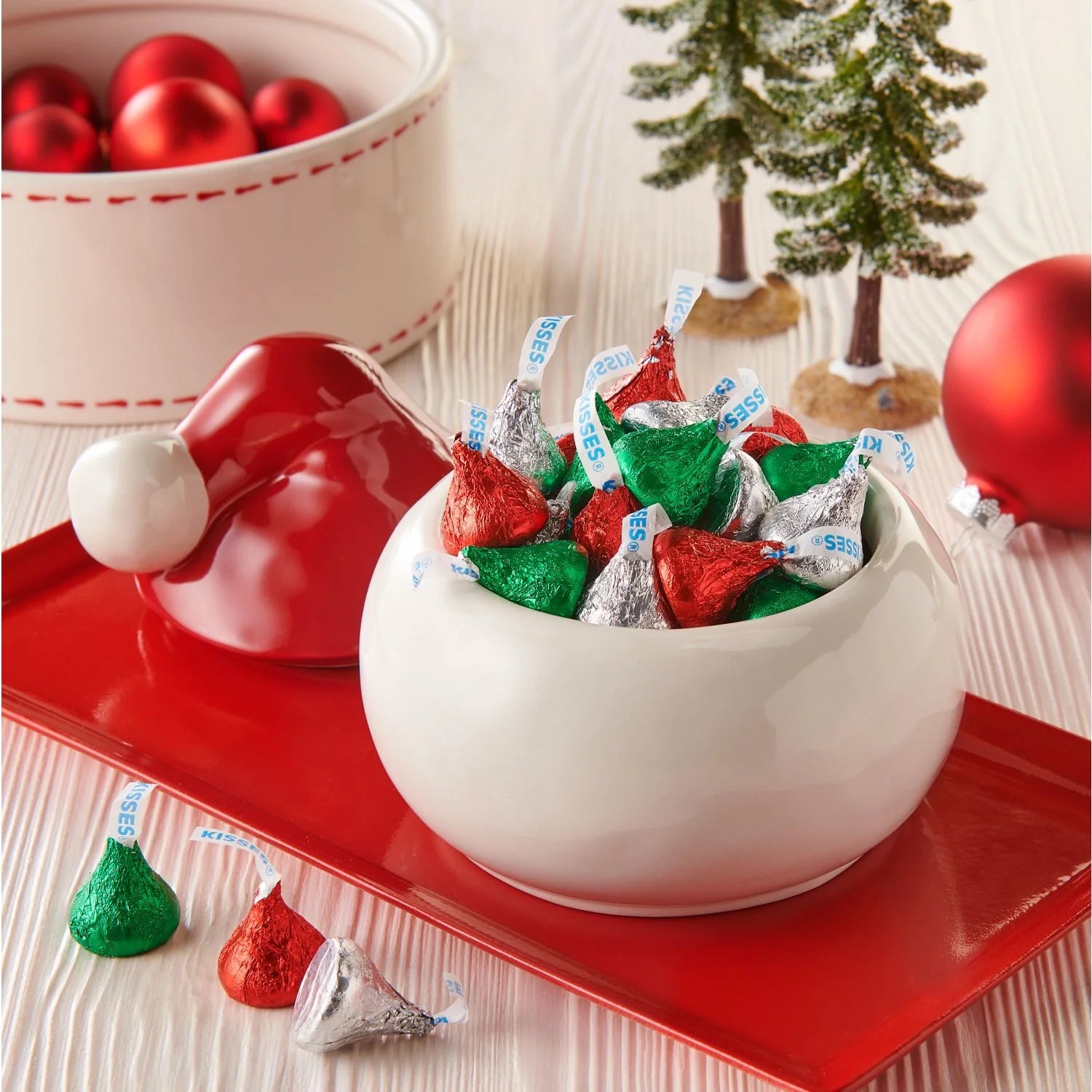 Kisses Milk Chocolate Christmas Candy, Bag 10.1 Oz