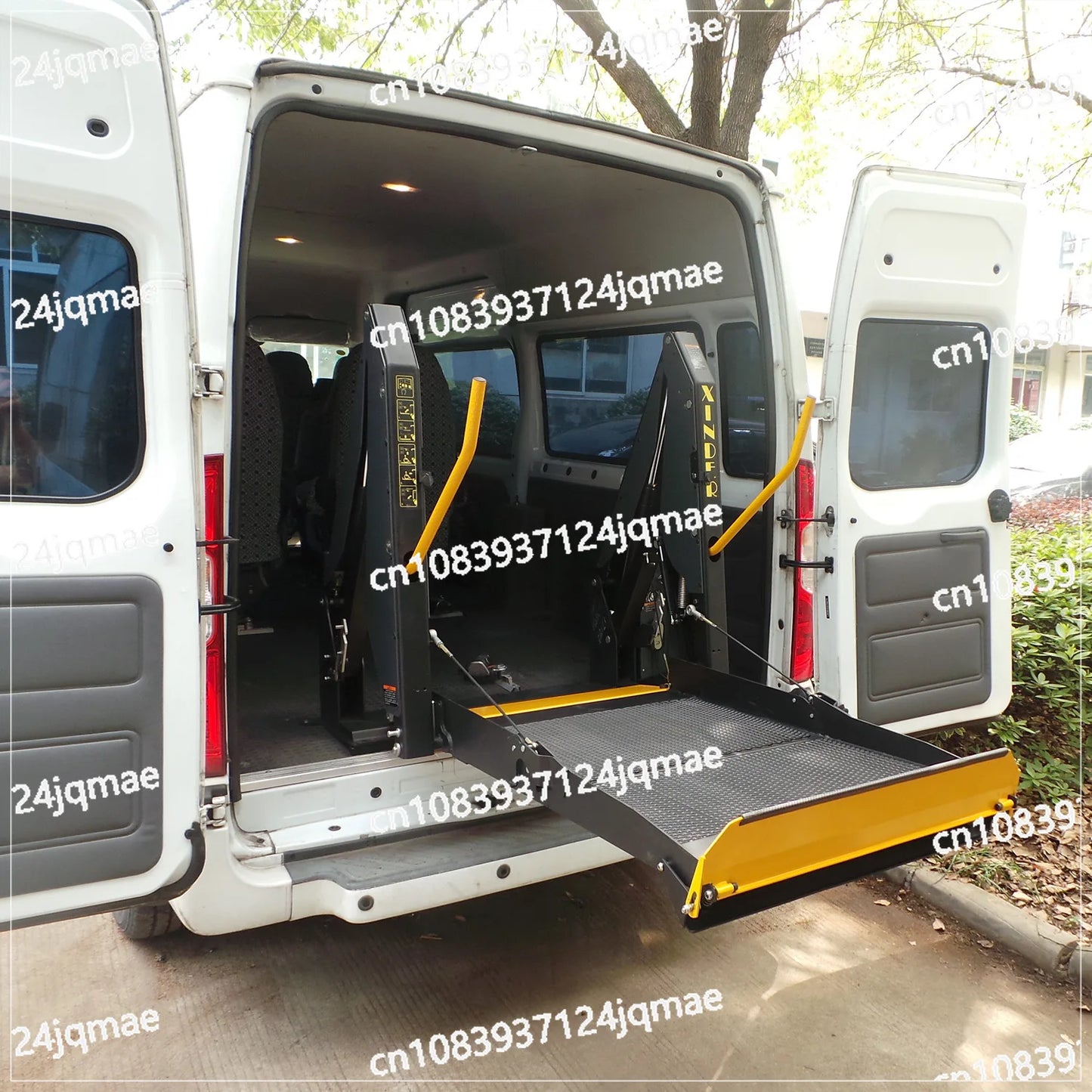 Sintec Commercial Vehicle Electric Hydraulic Disabled Wheelchair Boarding Lift Wheelchair Lift Wheelchair Lifting Device