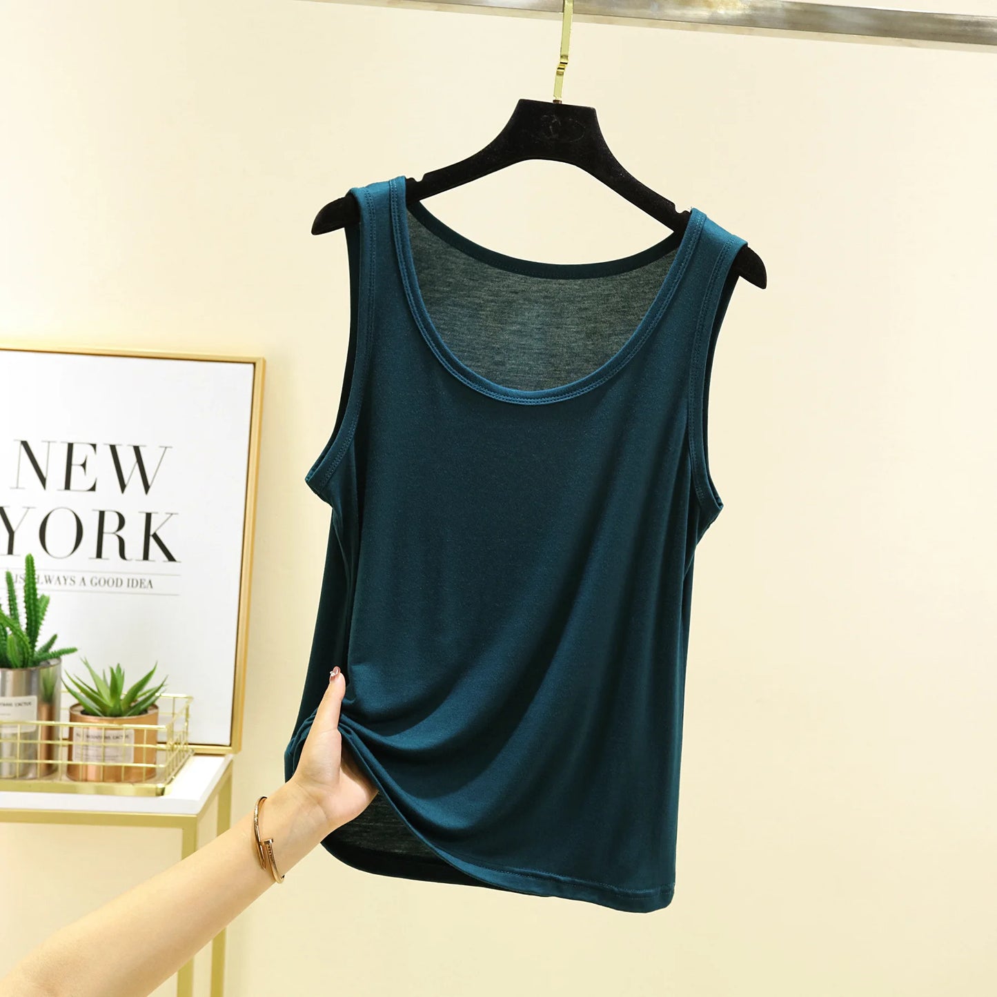 Solid color O-Neck Tank Tops Plus size Summer women's T-shirt Sleeveless basic Camis Tee Top all match