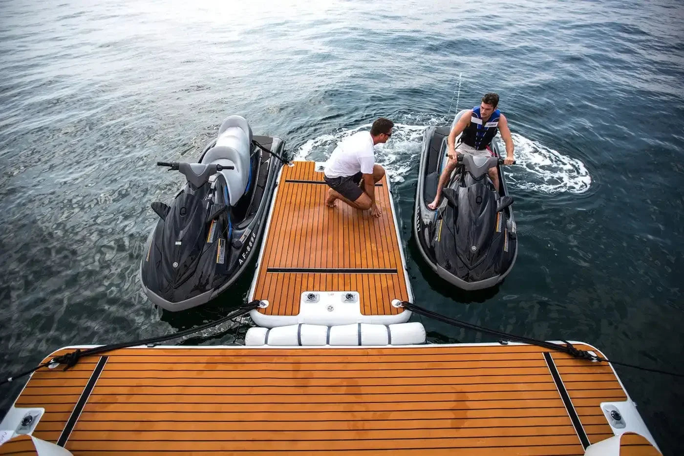 platform inflatable dock  ocean floats island jet ski yacht pontoon boat water floating platform inflatable dock