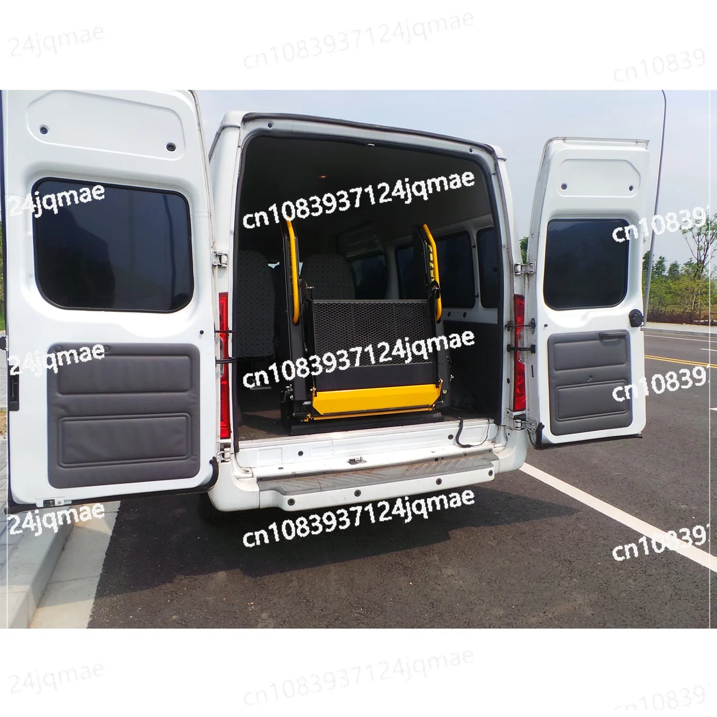 Sintec Commercial Vehicle Electric Hydraulic Disabled Wheelchair Boarding Lift Wheelchair Lift Wheelchair Lifting Device