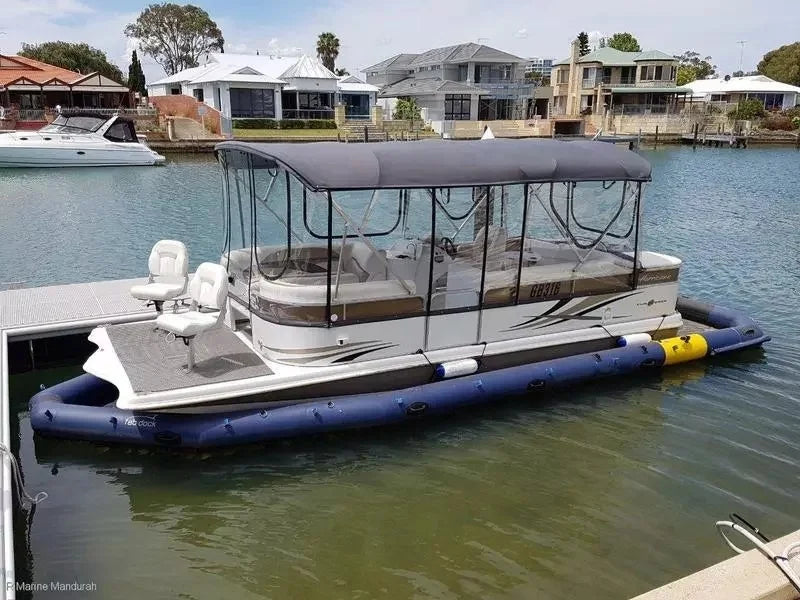 Inflatable dry boat dock
