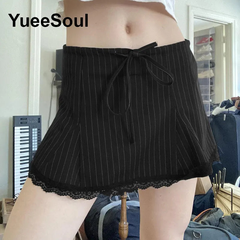 Gothic Mini Skirts 2024 New Harajuku Punk Goth Dark Grunge Y2K High Waist Women Skirts 2000s High Street Women's Skirt