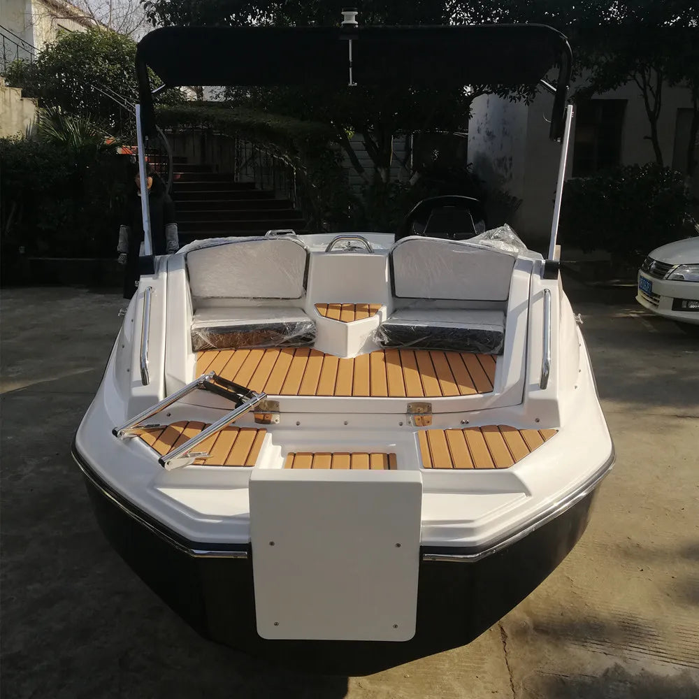 Mini Small Luxury Boat Yacht Leisure Speed Boats For 5 To 6 Person