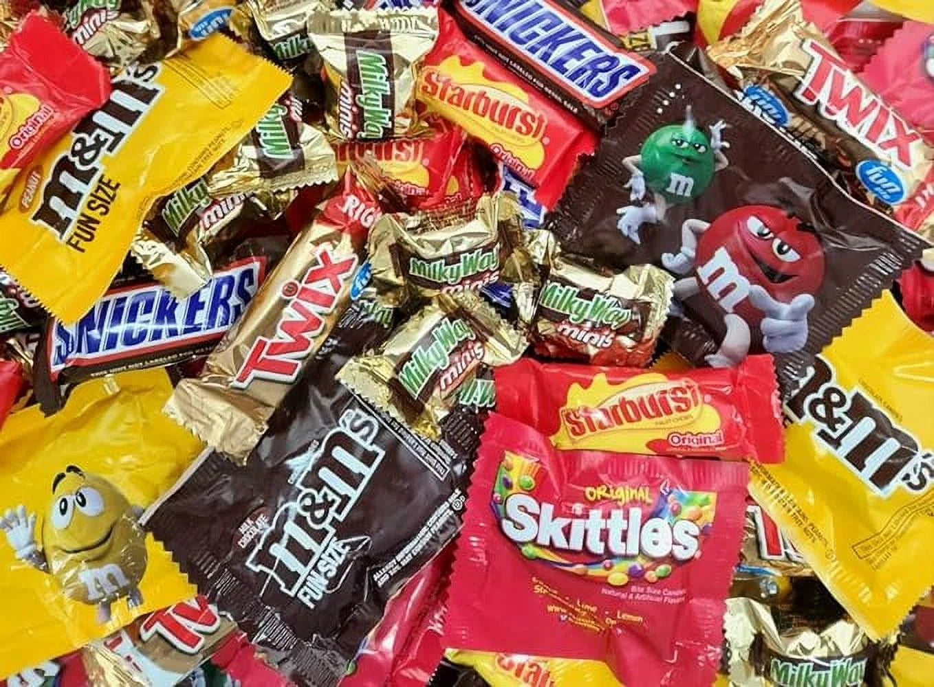 CANDYMAN 90 Oz. Chocolate Candy Bundle with M&M'S Milk Chocolate, M&M'S Peanut, Skittles, Starburst, Snickers, Milky Way & Twix Individually Wrapped Candy
