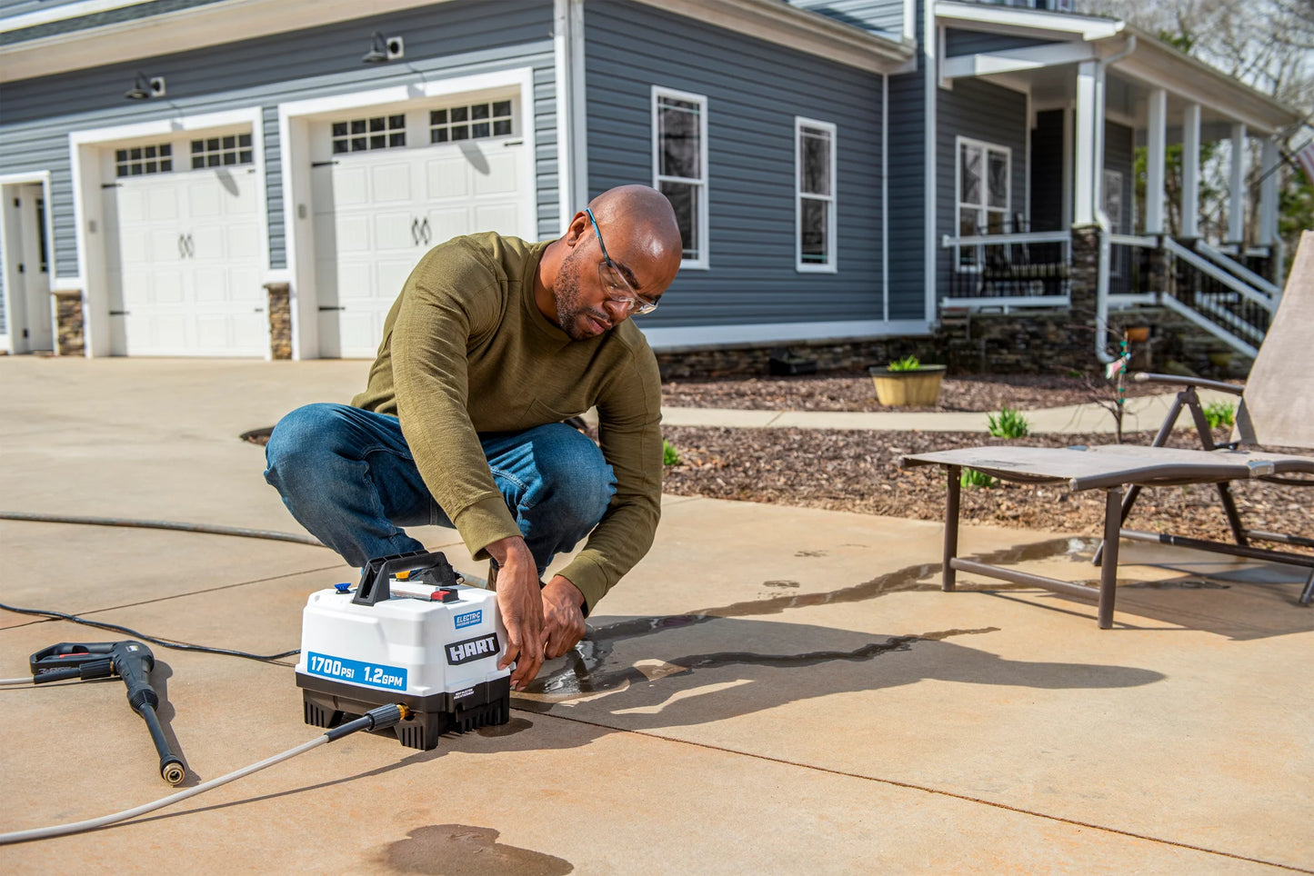 1700 PSI 1.2 GPM Electric Pressure Washer